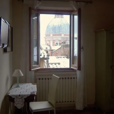 Guest house Dei Rossi 3*